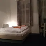 Pension Leipzig * لبسيا